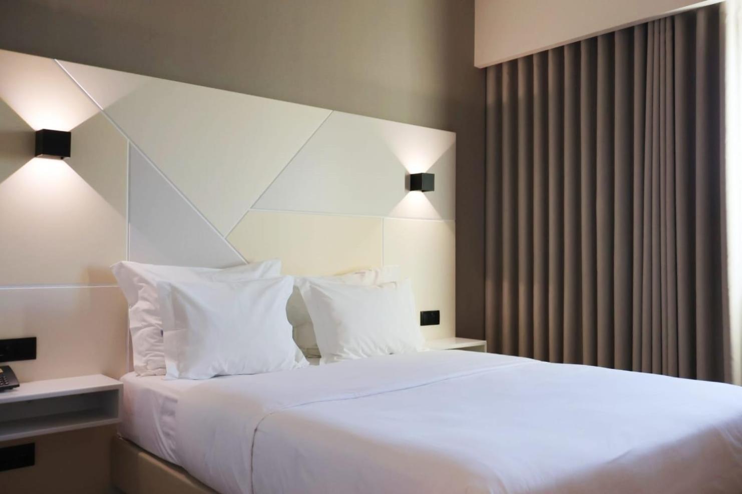 Hotel Santhyago Trofa Eksteriør bilde