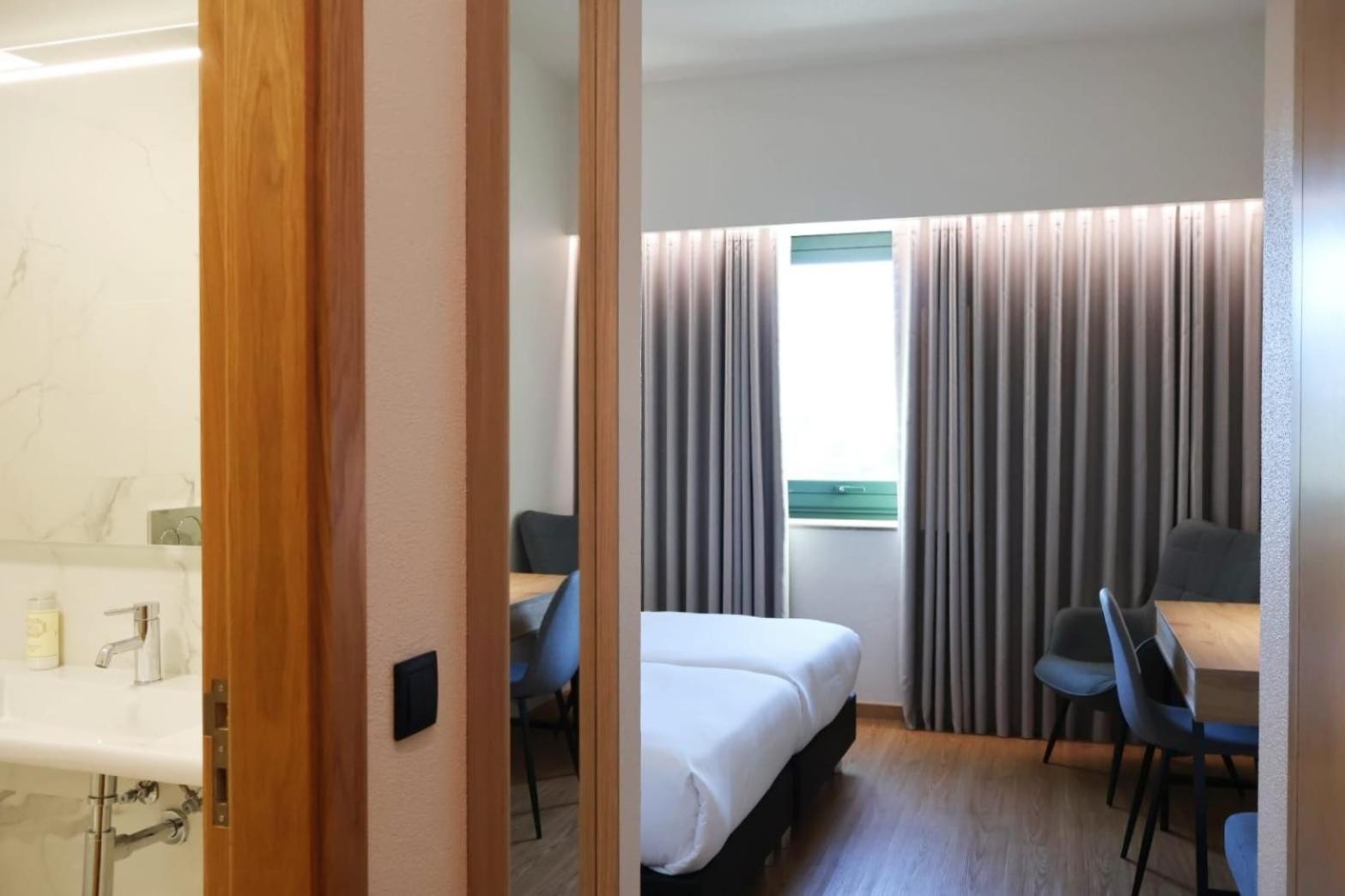 Hotel Santhyago Trofa Eksteriør bilde